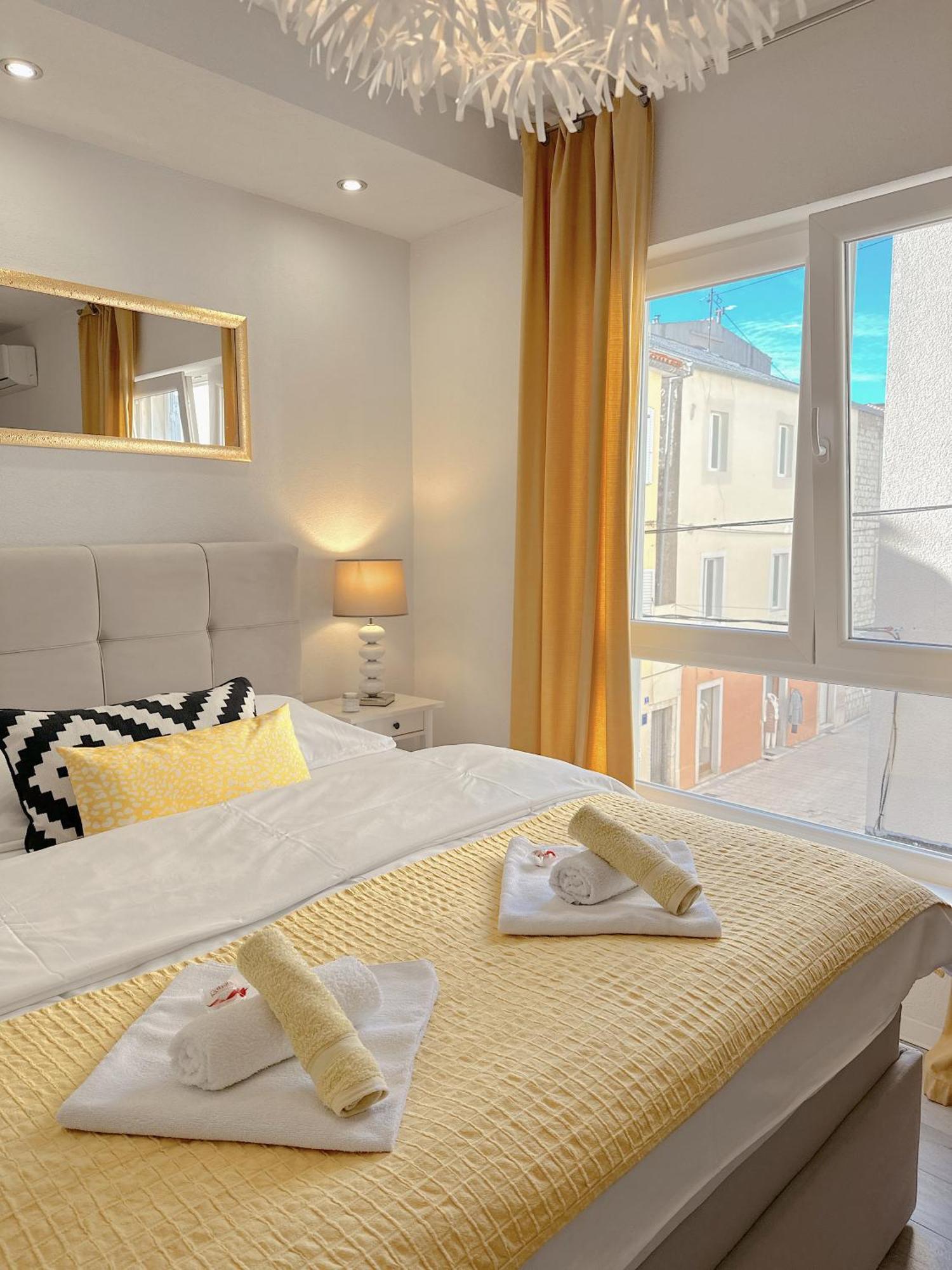 Anamari Apartments Zadar Exteriör bild